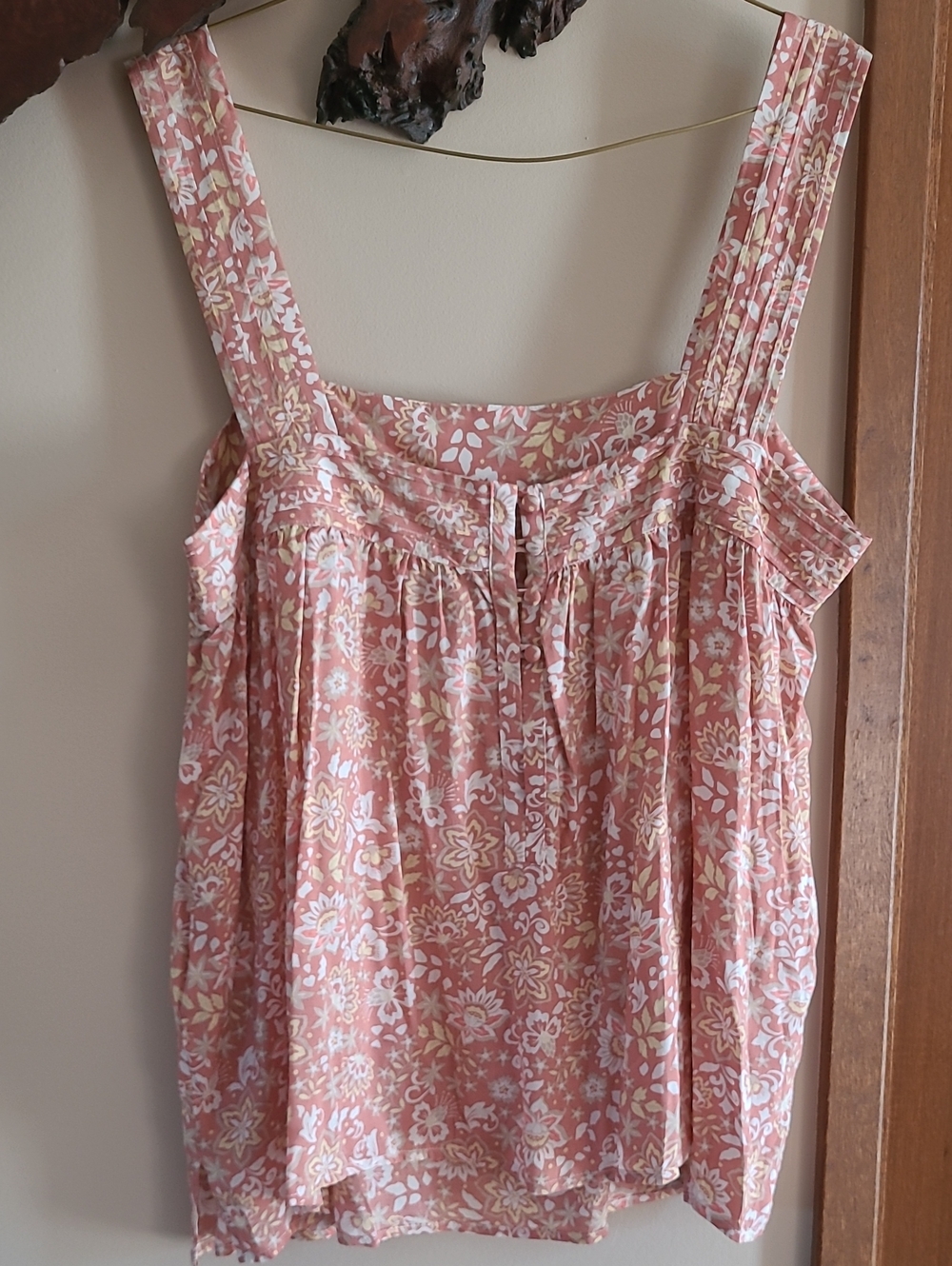 LG nwot Stetson Pink Floral Square-Neck Camisole